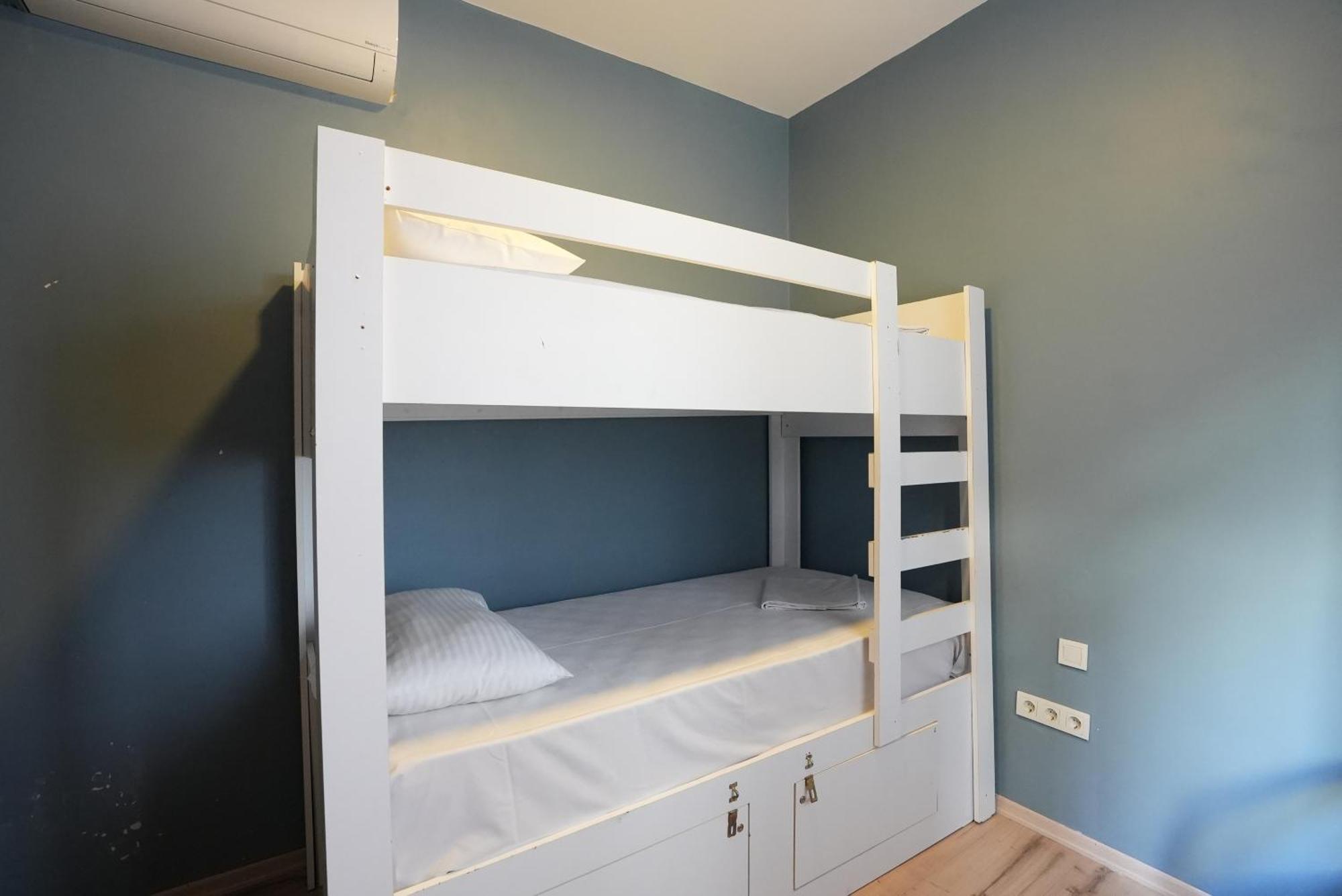 Cheers Vintage Hostel Istanbul Ngoại thất bức ảnh A bunk bed