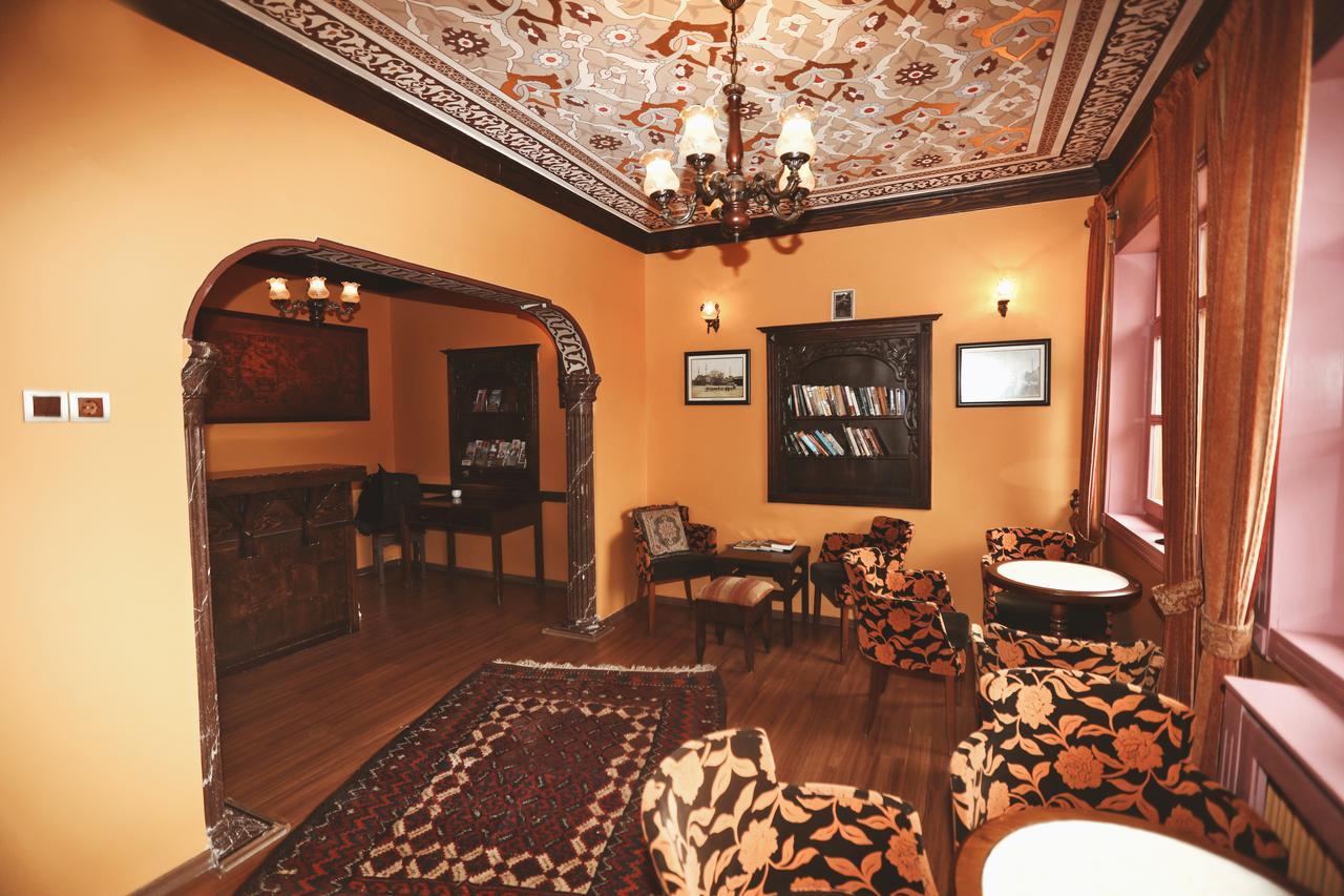 Cheers Vintage Hostel Istanbul Ngoại thất bức ảnh Interior of the house